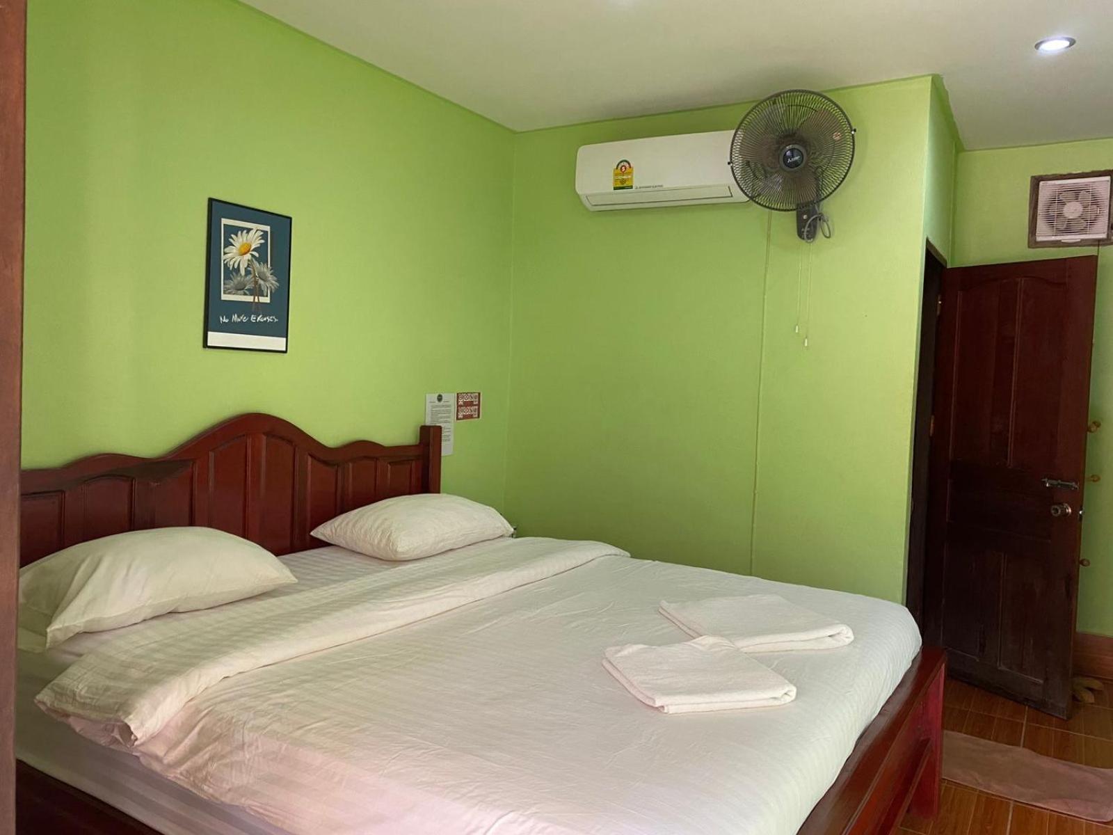 Letana Guesthouse Ban O Exterior foto